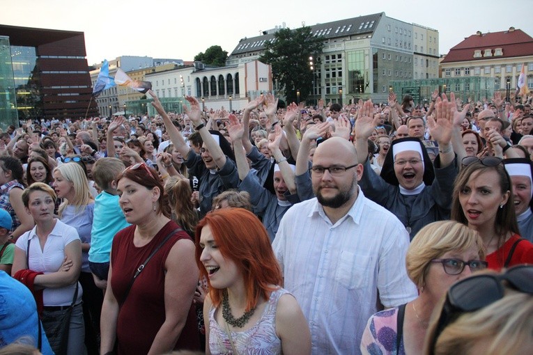 WNieboGłosy!