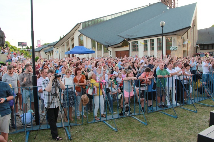 Zielonogórski Koncert Uwielbienia