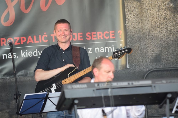 Koncert "Rozpalić serca" w Strzegomiu