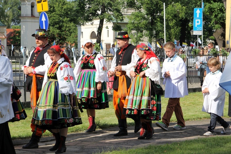 Powitanie MB Częstochowskiej w kościele rektorskim oo. pijarów w Łowiczu