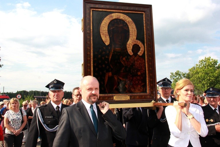 Powitanie ikony MB Częstochowskiej w Bełchowie