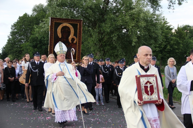 Powitanie ikony MB Częstochowskiej w Bełchowie