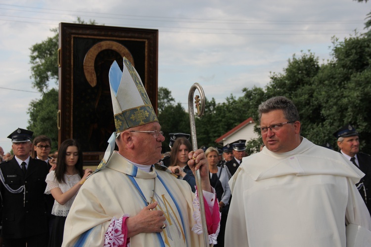 Powitanie ikony MB Częstochowskiej w Bełchowie