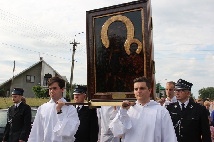 Powitanie ikony MB Częstochowskiej w Bełchowie