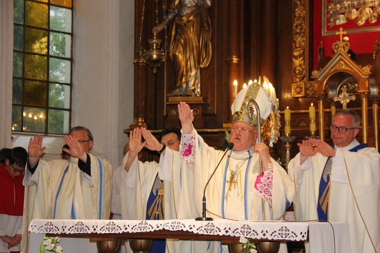 Powitanie ikony MB Częstochowskiej w Bełchowie