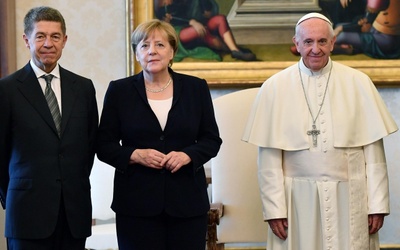 Papież przyjął na audiencji kanclerz Merkel