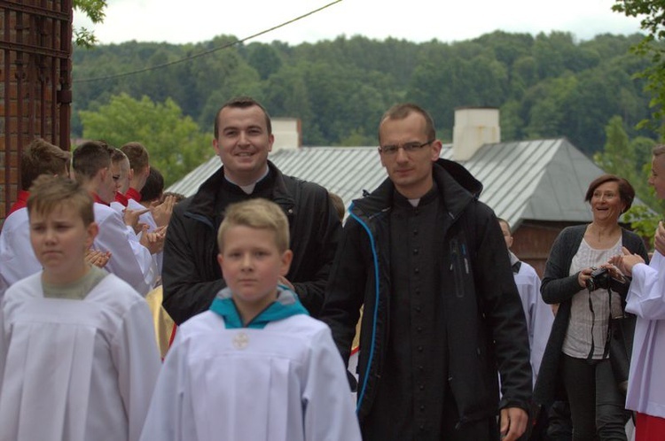 Pielgrzymka ministrantów i lektorów do Wąwolnicy