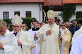 Cztery wieki Pustelni Złotego Lasu