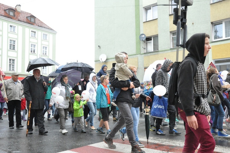 Marsz dla życia i rodziny w Nysie