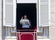 Franciszek: Pokarm eucharystyczny oznacza pełne zdanie się na Jezusa