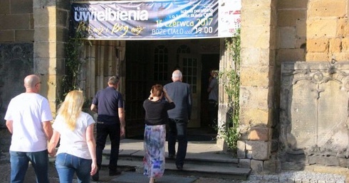 VI Koncert Uwielbienia w Złotoryi