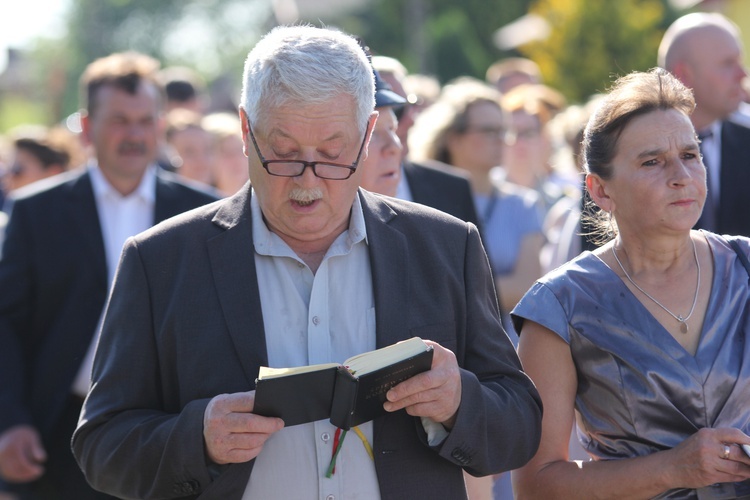 Powitanie ikony MB Częstochowskiej w Bednarach