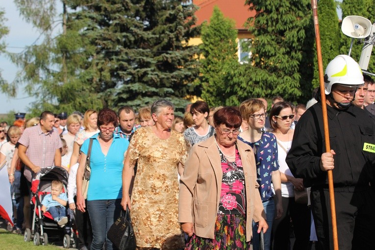 Powitanie ikony MB Częstochowskiej w Bednarach
