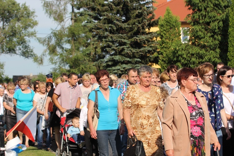 Powitanie ikony MB Częstochowskiej w Bednarach