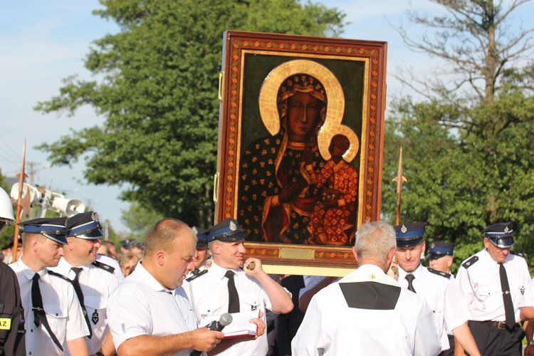 Powitanie ikony MB Częstochowskiej w Bednarach