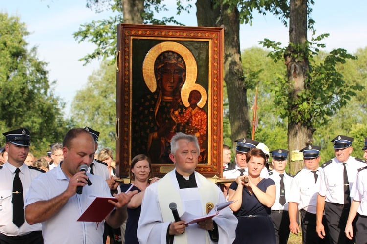 Powitanie ikony MB Częstochowskiej w Bednarach