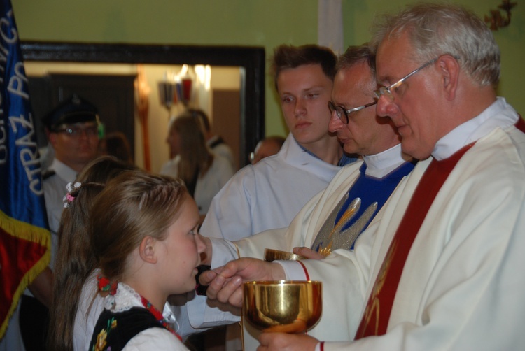 Powitanie ikony MB Częstochowskiej w Bednarach