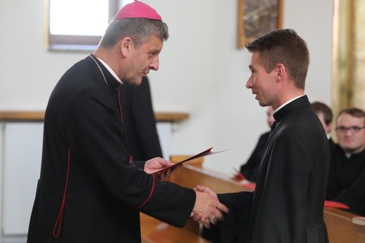 Proboszczowie i wikariusze odebrali nowe dekrety - 2017