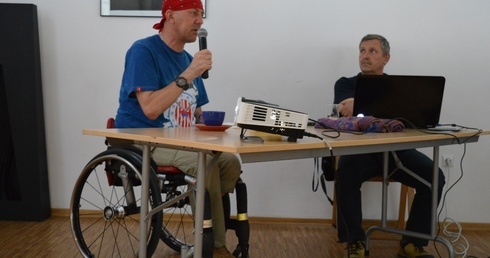 Na wózku między oceanami