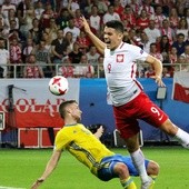 Gol pod koniec meczu uratował Polskę przed odpadnięciem z turnieju