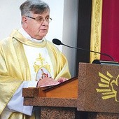 Ks. Zbigniew Wolanin, proboszcz, podziękował zebranym za  dotychczasową pomoc i wsparcie.