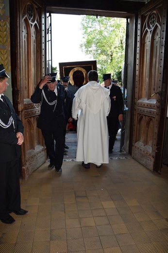 Powitanie ikony MB Częstochowskiej w Kompinie