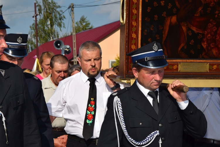 Powitanie ikony MB Częstochowskiej w Kompinie