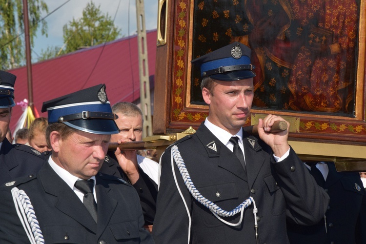 Powitanie ikony MB Częstochowskiej w Kompinie