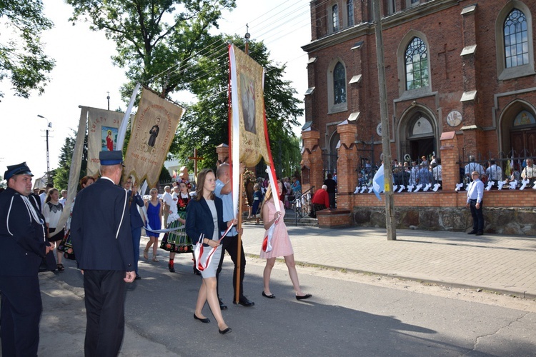 Powitanie ikony MB Częstochowskiej w Kompinie