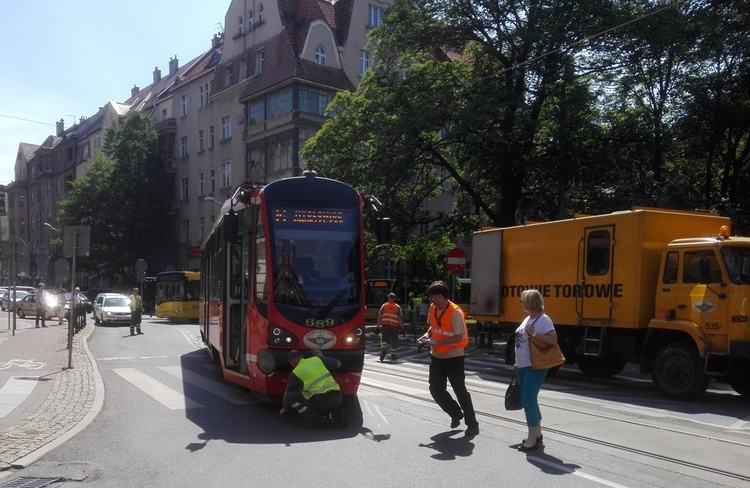 Tramwaj próbował skręcić w Jagiellońską