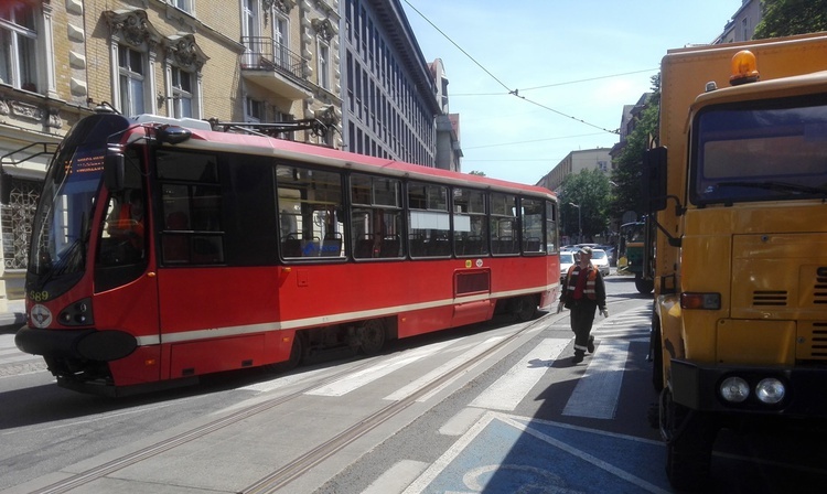 Tramwaj próbował skręcić w Jagiellońską