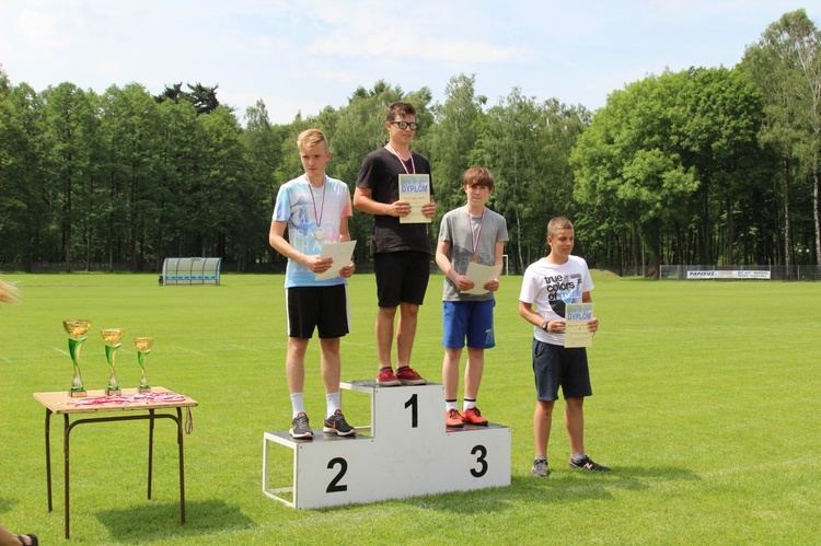 Lekkoatletyczna Spartakiada Służby Liturgicznej w Zabrzegu - 2017