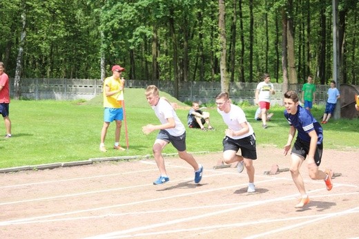 Lekkoatletyczna Spartakiada Służby Liturgicznej w Zabrzegu - 2017