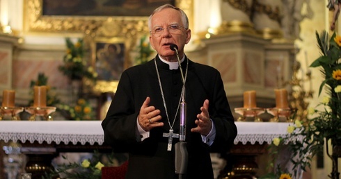 Abp Jędraszewski: Krzywdą innych próbuje się nami manipulować