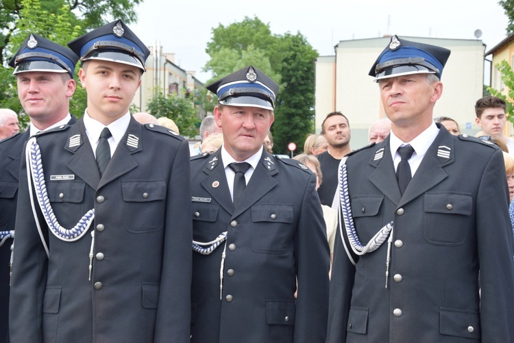 Powitanie ikony MB Częstochowskiej w parafii MB Nieustającej Pomocy w Łowiczu