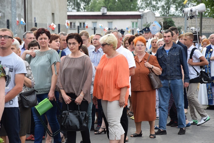 Powitanie ikony MB Częstochowskiej w parafii MB Nieustającej Pomocy w Łowiczu