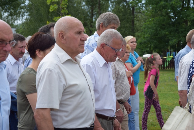 Powitanie ikony MB Częstochowskiej w parafii MB Nieustającej Pomocy w Łowiczu