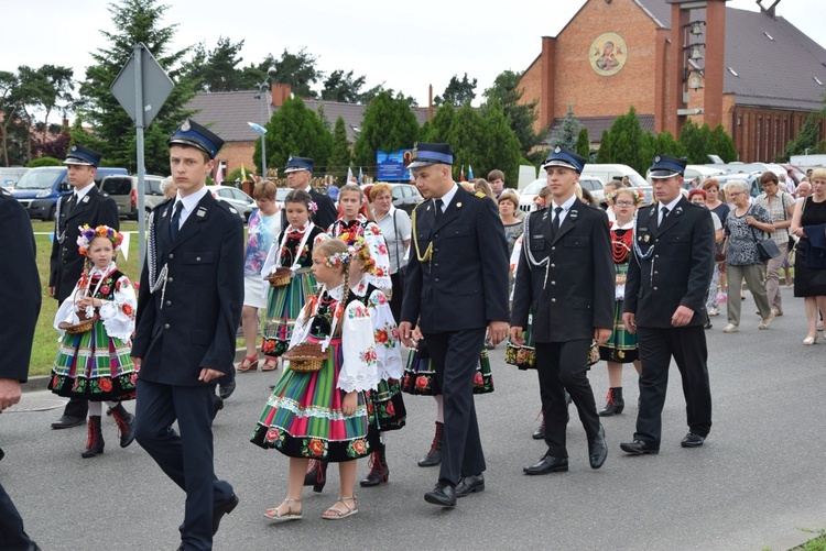 Powitanie ikony MB Częstochowskiej w parafii MB Nieustającej Pomocy w Łowiczu