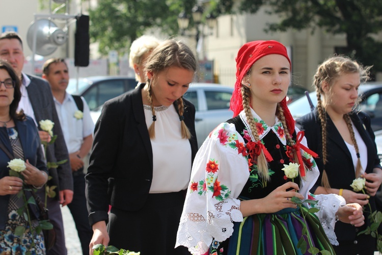 Powitanie ikony MB Częstochowskiej w katedrze łowickiej