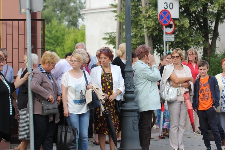 Powitanie ikony MB Częstochowskiej w katedrze łowickiej