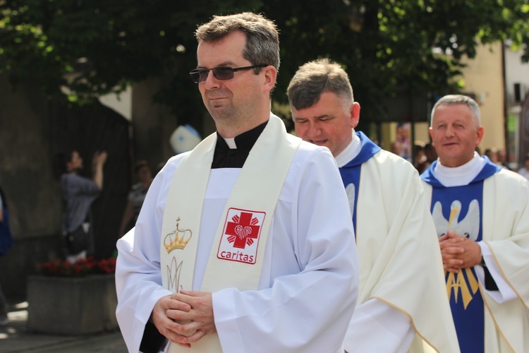 Powitanie ikony MB Częstochowskiej w katedrze łowickiej