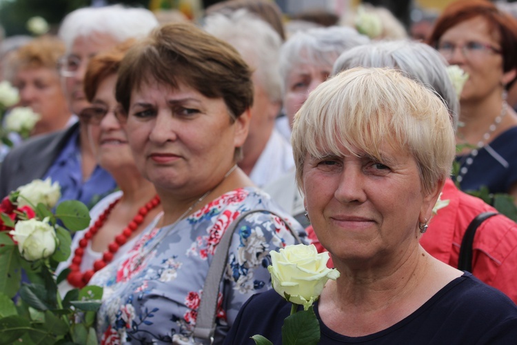 Powitanie ikony MB Częstochowskiej w katedrze łowickiej