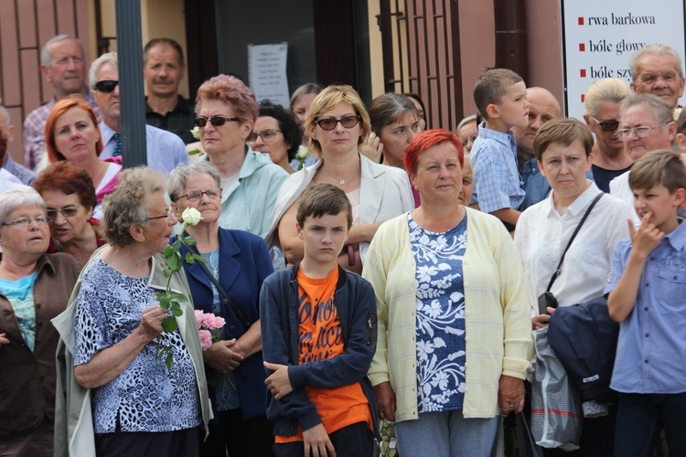 Powitanie ikony MB Częstochowskiej w katedrze łowickiej