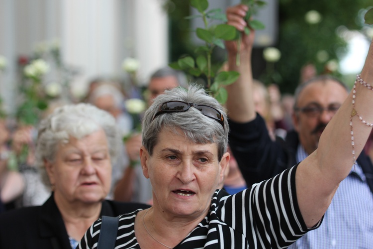 Powitanie ikony MB Częstochowskiej w katedrze łowickiej