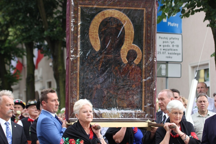 Powitanie ikony MB Częstochowskiej w katedrze łowickiej