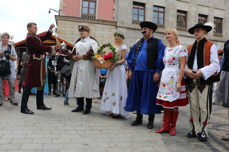 Święto Wrocławia - pochód i uroczysta sesja rady miasta