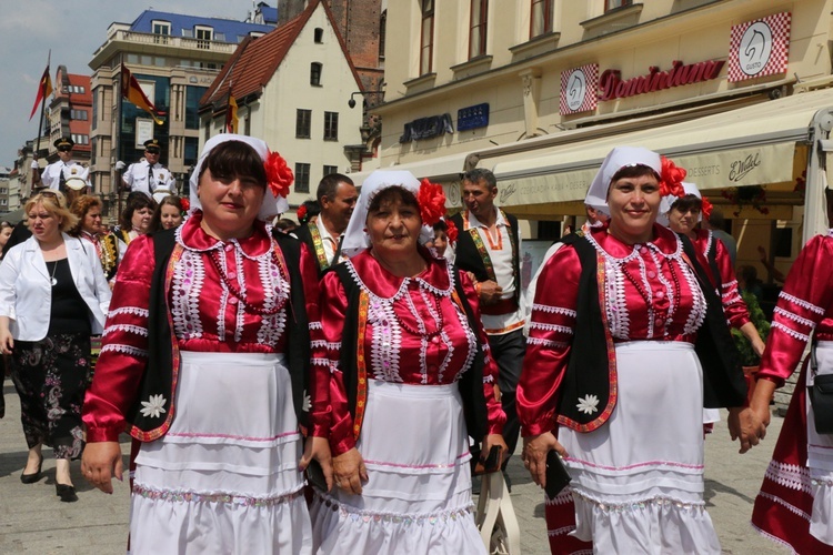 Święto Wrocławia - pochód i uroczysta sesja rady miasta