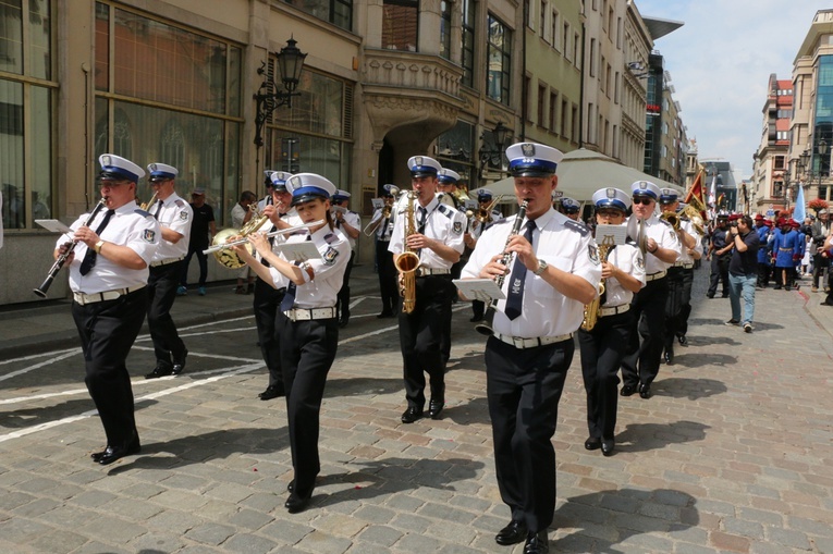 Święto Wrocławia - pochód i uroczysta sesja rady miasta