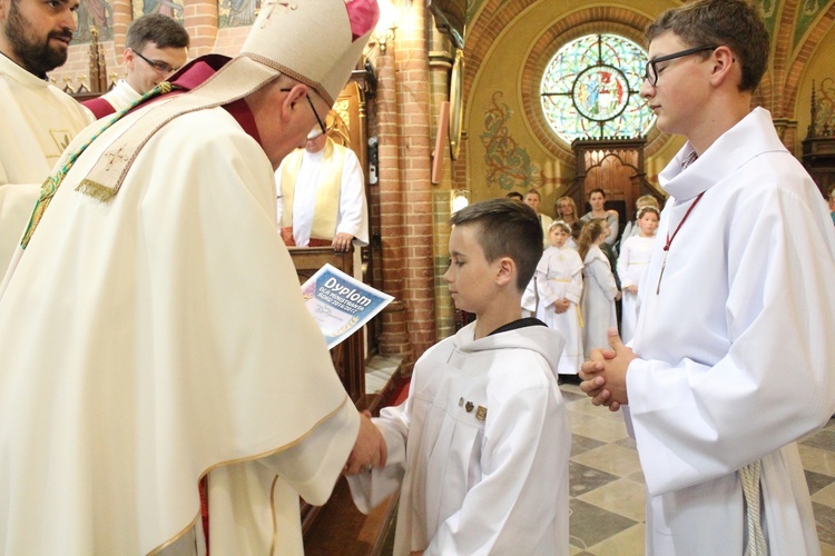 Służba liturgiczna ołtarza w Gietrzwałdzie