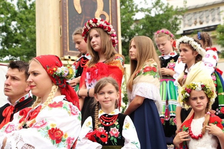 Pożegnanie ikony MB Częstochowskiej w diecezji łowickiej cz. I